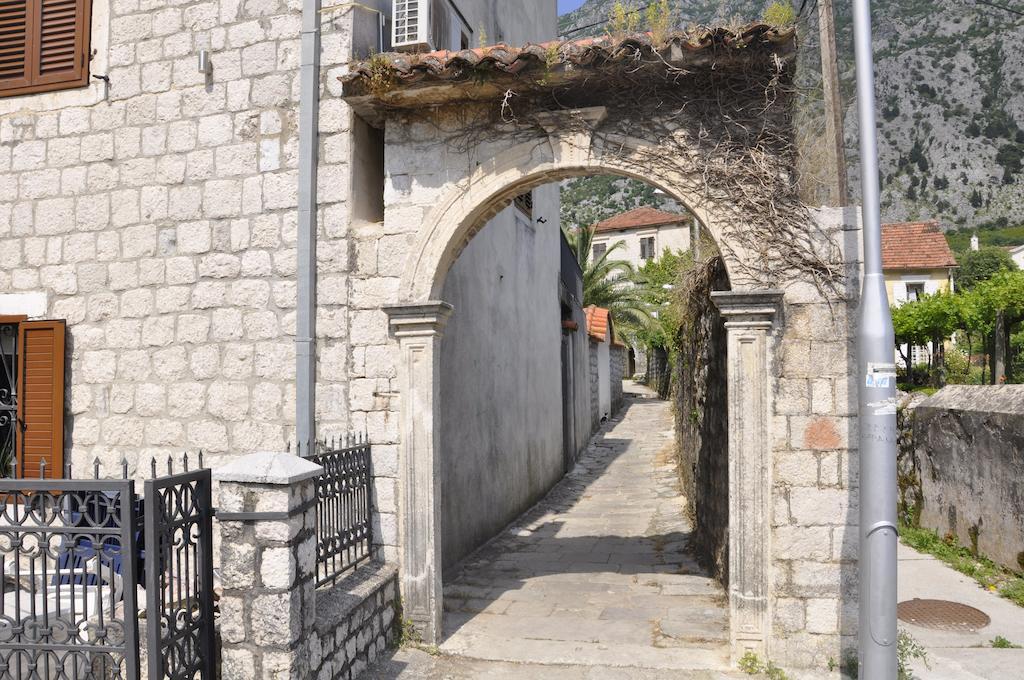 Apartments Ivanisevic Kotor Exterior foto